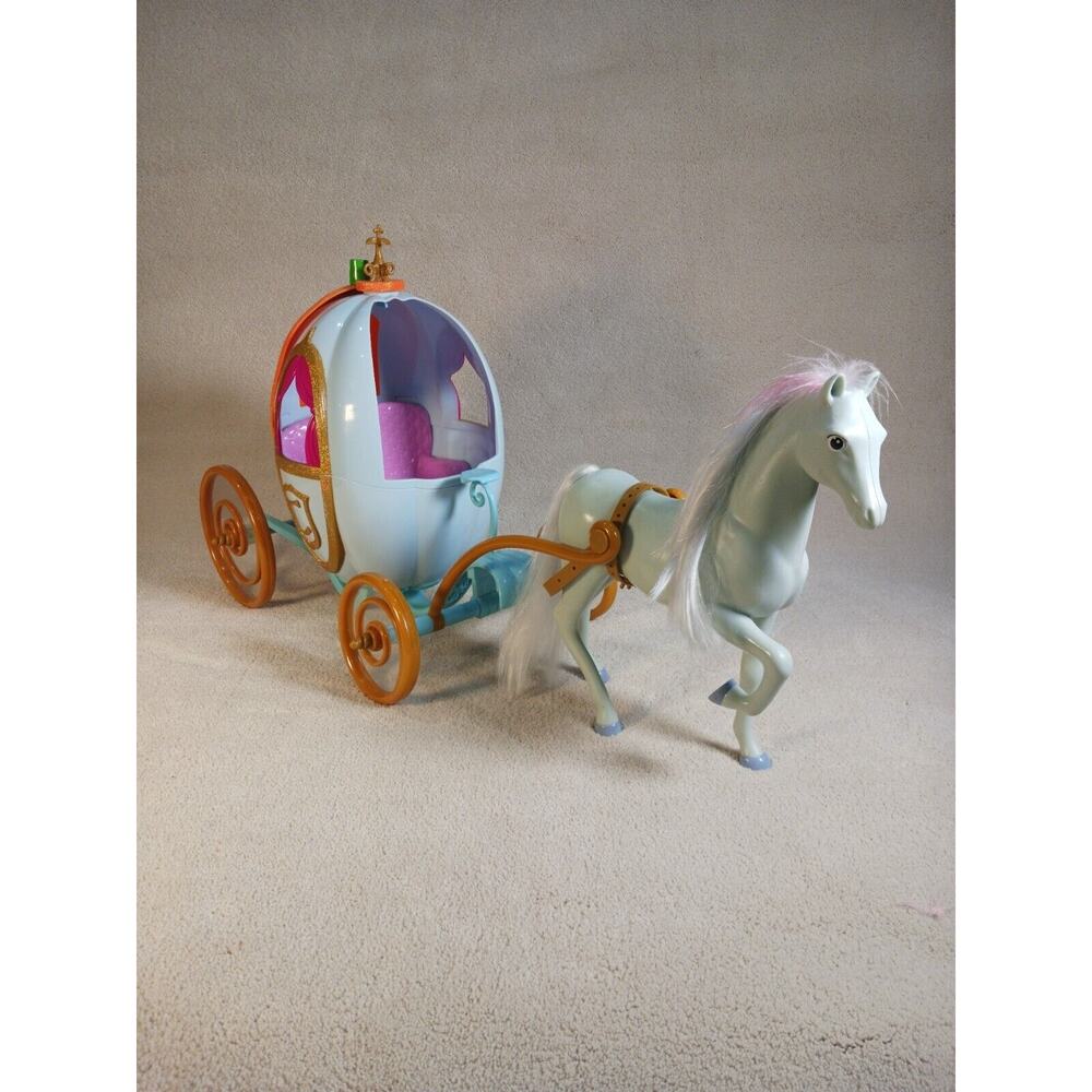 Disney Princess Cinderella Pumpkin ach Carriage w/White Horse Dreamy Play Set
